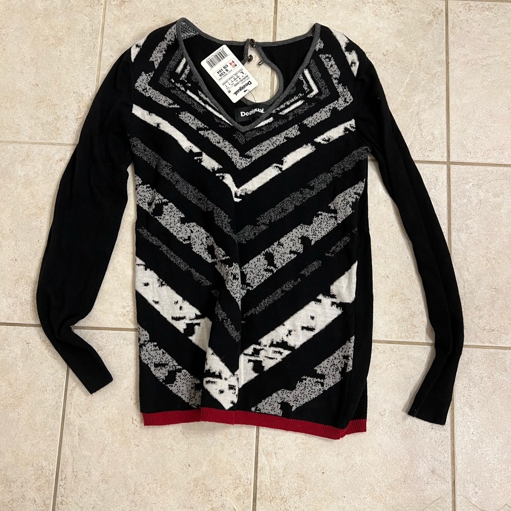 Desigual Sweater